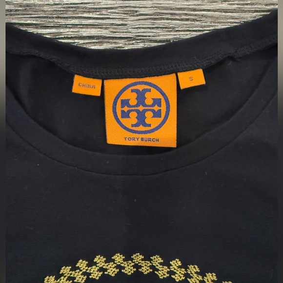 Tory Burch Black T-Shirt with Gold Logo - Picture 4 of 7